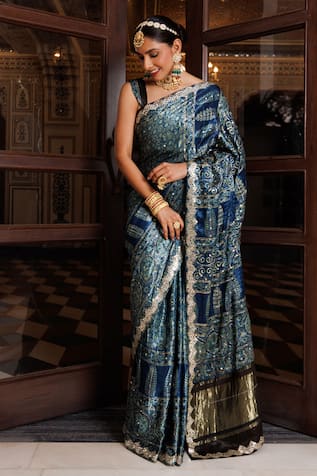 Geroo Jaipur Indigo Blue Printed Saree With Unstitched Blouse Piece 