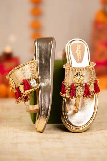 5elements Kaira Embroidered Mirror & Tassel Wedges 
