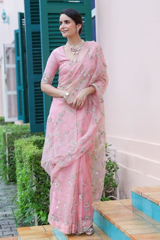 Summer By Priyanka Gupta Jungle Walk Rose Garden Saree With Blouse 
