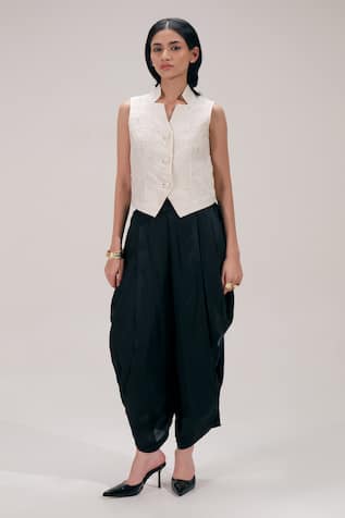 The Right Cut Chanderi Embroidered Sleeveless Blouse 