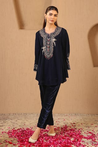 Nero India Zari Work Tunic & Narrow Pant Set 