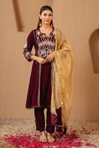 Nero India Crush Tissue Gota Scallop Dupatta 