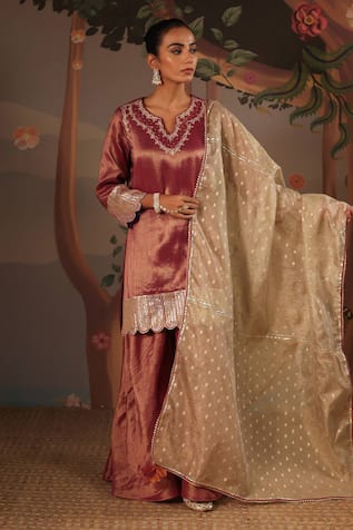 Nero India Crush Tissue Dobby Gota Work Dupatta 