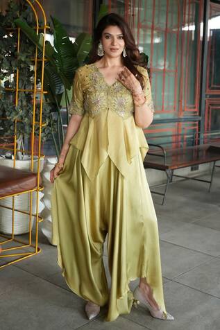 Shreeka Dapka Embroidered Asymmetric Peplum Kurta With Flowy Pant 