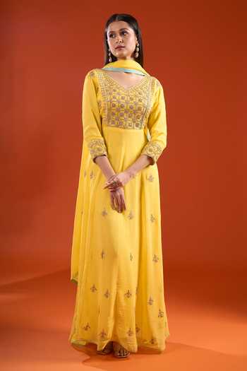 Samyukta Singhania Zari Hand Embroidered Anarklai With Dupatta 