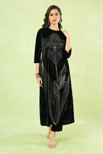 Samyukta Singhania Velvet Floral Hand Embroidered Kurta & Pant Set 