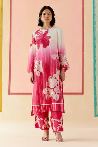 I Am Design Rose Applique Ombre Layered Kurta Set 