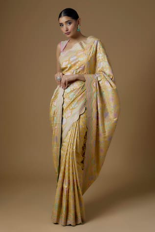 I Am Design Floral Print Saree With Blouse 