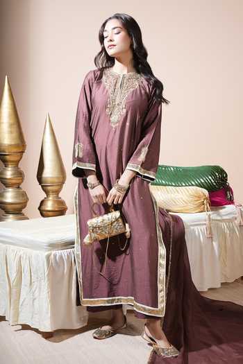 Komal Shah Hand Embroidered Kaftan Kurta Set With Lumpi Lace 