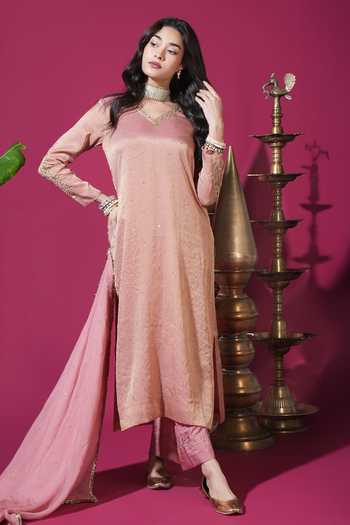 Komal Shah Asopalav Leaf Stripe Hand Embroidered Kurta Set 