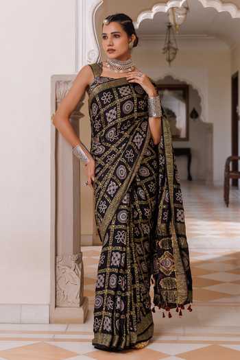 Geroo Jaipur Zari Checks Bandhani Saree With Unstitched Blouse Piece 