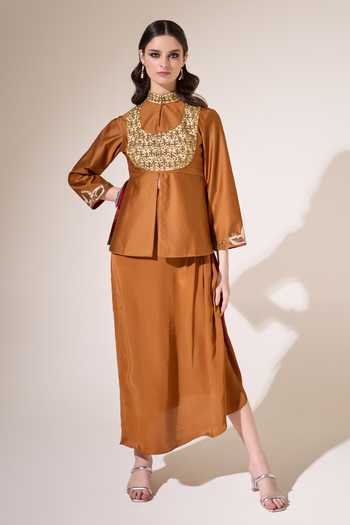 RICHA AHLUWALIA Embroidered Peplum Kurta With Skirt 