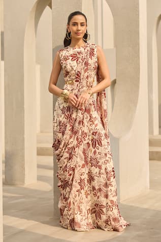 Diyarajvvir Floral Print Pre-Draped Saree With Blouse 