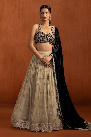 Lashkaraa Floral Embroidered Lehenga Set 