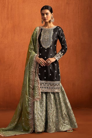 Lashkaraa Embroidered Kurta Sharara Set 