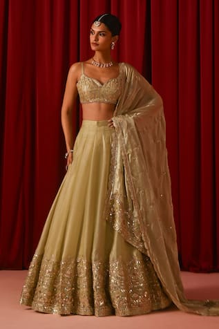 Lashkaraa Border Embroidered Lehenga Set 
