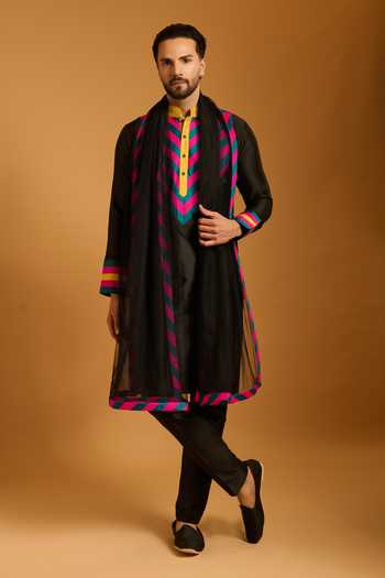 Siddartha Tytler Chevron Pattern Kurta Set 