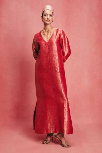 Ekaya Banaras Banarasi Emboss Silk Kaftan With Side Slits 