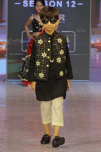 Yuvraani Jaipur Black Silk Hand Embroidered Jacket Set 