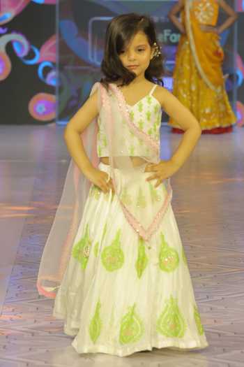 Yuvraani Jaipur Hand Embroidered Pure Spun Girls Lehenga Set with Dupatta 