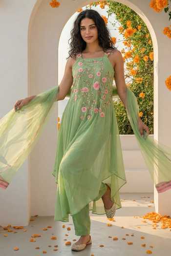 Seams Pret And Couture Nazneen Embroidered Georgette Kurta Set with Dupatta 