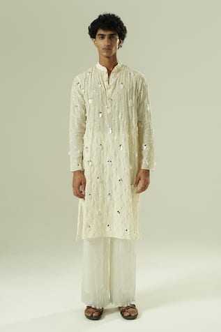 Shwetanga Checkered Droplets Crepe Semi-Silk Kurta & Pant Set 