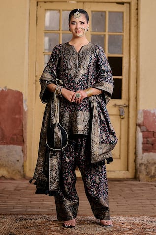 Safaa Noorani Kani Woven Kurta Set 