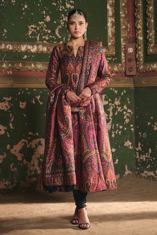 Safaa Zafraani Paisley Woven Anarkali Set 
