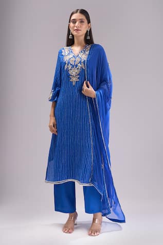 Samyukta Singhania Bandhani Print Kurta Set 