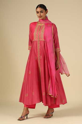 LATHA PUTTANNA Embroidered Yoke Kurta Set 