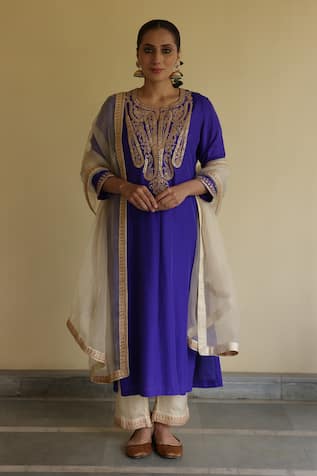 Apeksha Jain Label Jashn Embroidered Kurta Set 