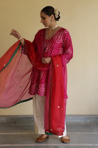 Apeksha Jain Label Ambalika Bandhej Kurta Pant Set 