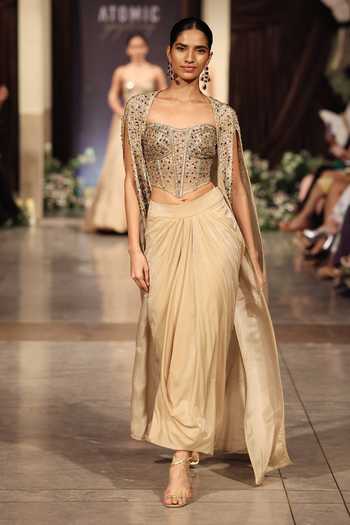 Basanti Kapde aur Koffee Embellished Cape & Skirt Set 