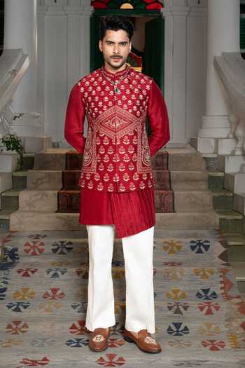 PAARSH Butti Work Bundi Kurta Set 