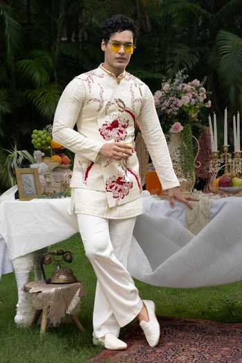 PAARSH Aurum Embroidered Bundi Kurta Set 