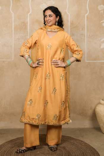 Gulabo Jaipur Shyra Floral Motif Straight Kurta Set 