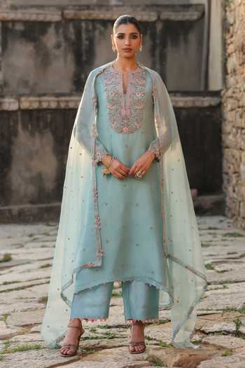Label Niti Bothra Resham Work Kurta Set 