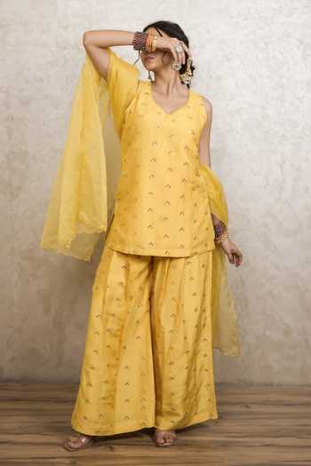 Gulabo Jaipur Noya Handwork Motif Kurta Set 
