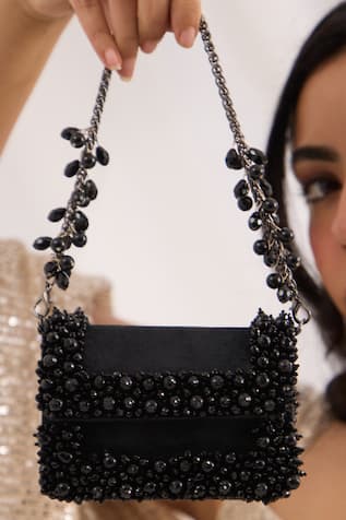 FOREVER NOOR Aurel Pearl Mini Bag 