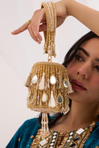 FOREVER NOOR Noah Sienna Mini Bucket Bag 