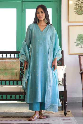 Trendy Tokari Silk Chanderi Embroidered Kurta Set 