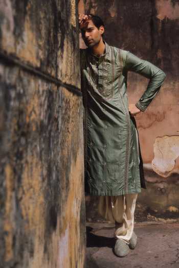 JAYANTI REDDY Fern Embroidered Kurta & Dhoti Pant Set 