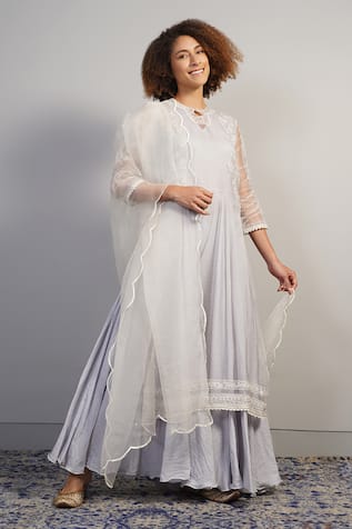 Samant Chauhan Floral Threadwork Embroidered Kurta & Skirt Set 