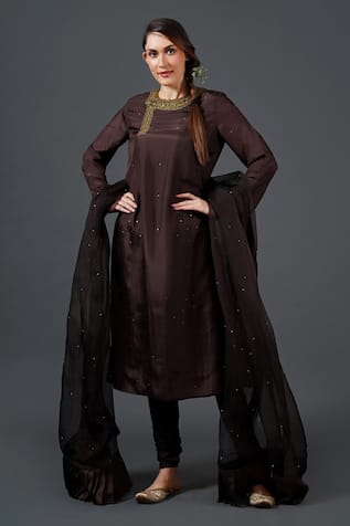 Samant Chauhan Ornate Threadwork Embroidered Kurta Set 