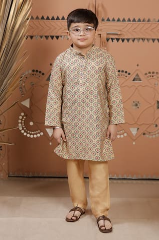 Tiny Colour Floral Jaal Print Kurta Set 
