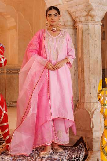 Bannhi By Priyanka Rathore Chanderi Embroidered Kurta Set 