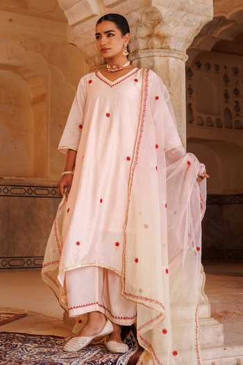 Bannhi By Priyanka Rathore Chanderi Embroidered Kurta Set 