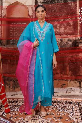 Bannhi By Priyanka Rathore Chanderi Embroidered Kurta Set 
