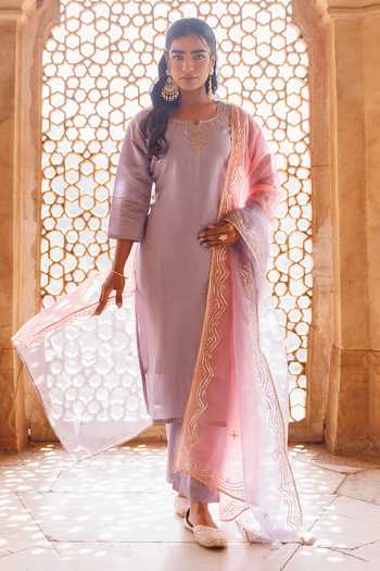 Bannhi By Priyanka Rathore Neckline Embroidered Kurta Set 