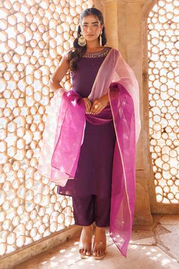 Bannhi By Priyanka Rathore Hand Embroidered Kurta Set 